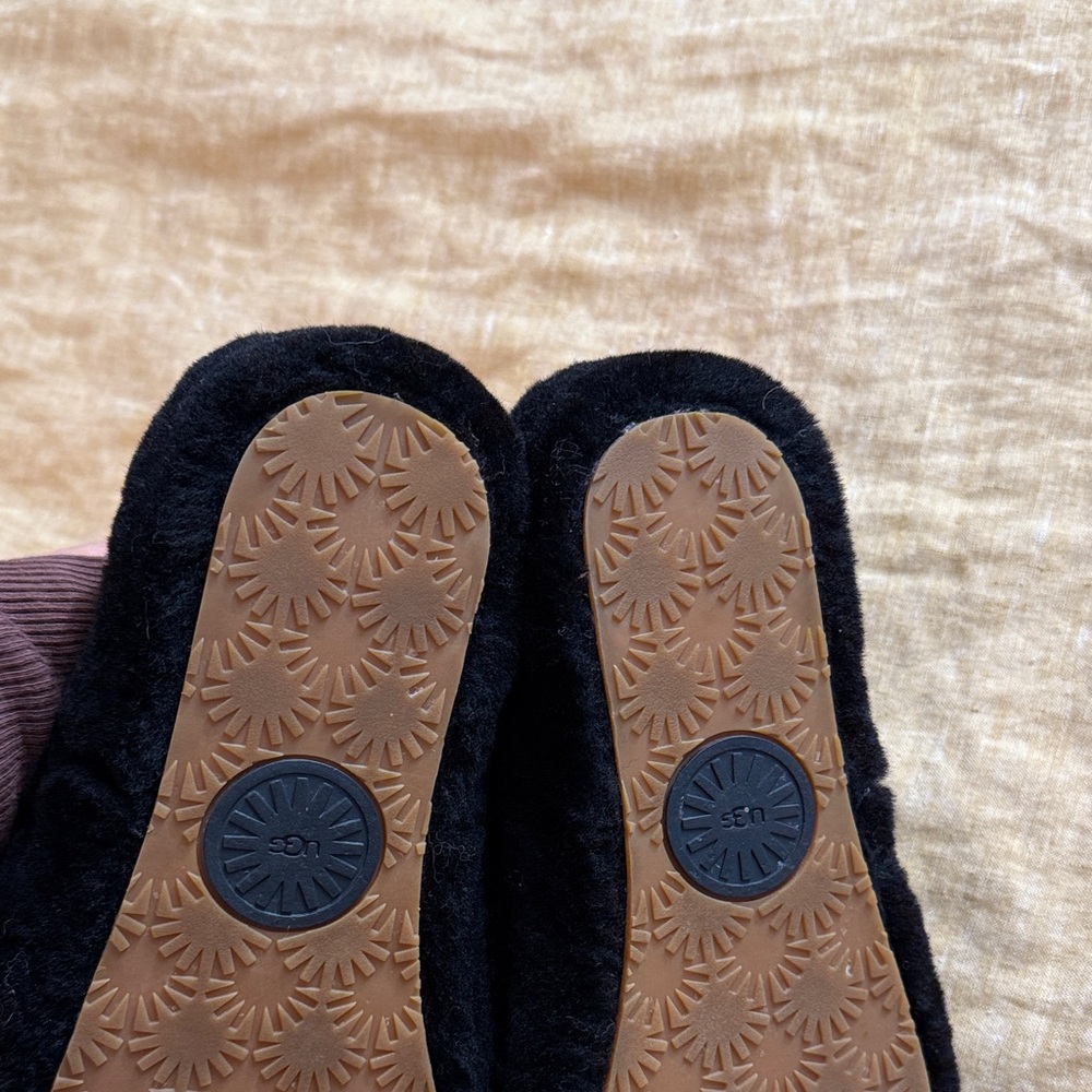 UGG Fluff Yeah slippers - Picture 14 of 17